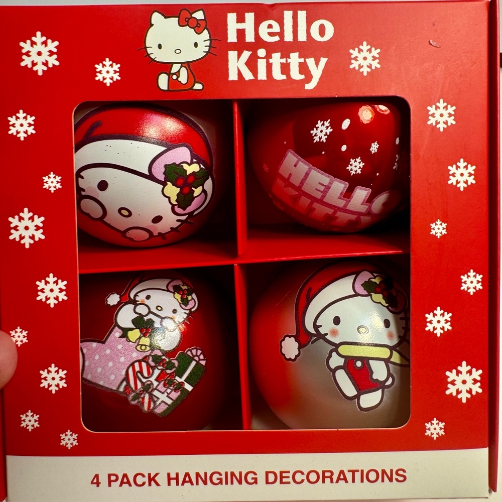 NWT. Disney Primark ornament set of 4 Hello Kitty